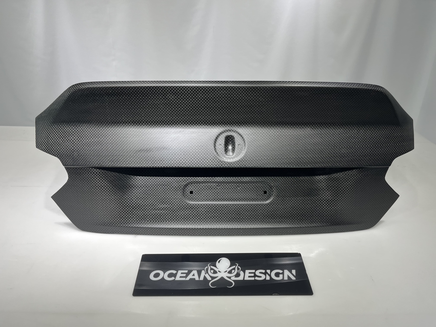 BMW G87 M2 G42 M240i AP Style Dry Carbon Fiber Trunk Lid