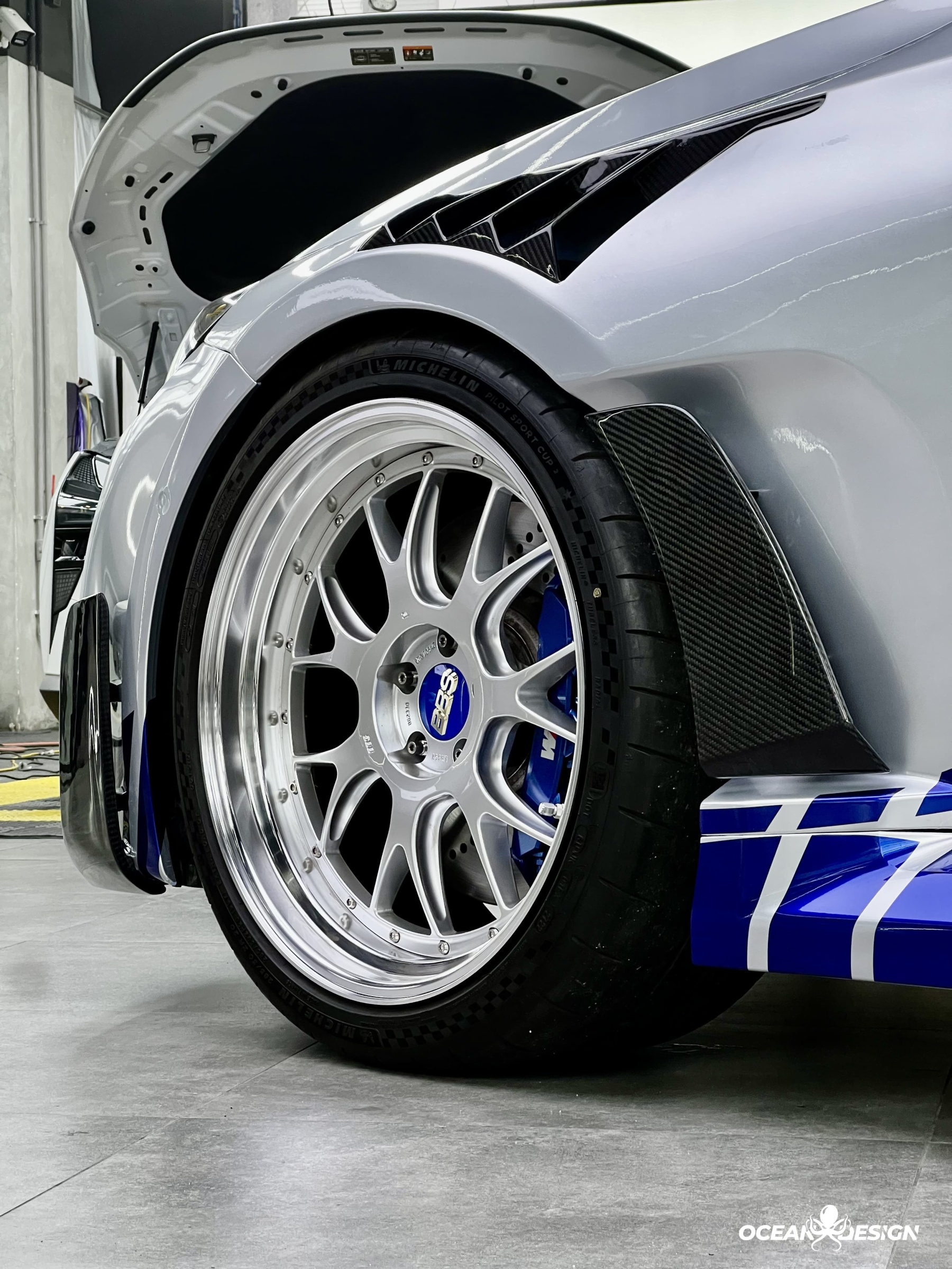 2023-2025 BMW G87 M2 AP Style Dry Carbon Fiber Front Fenders