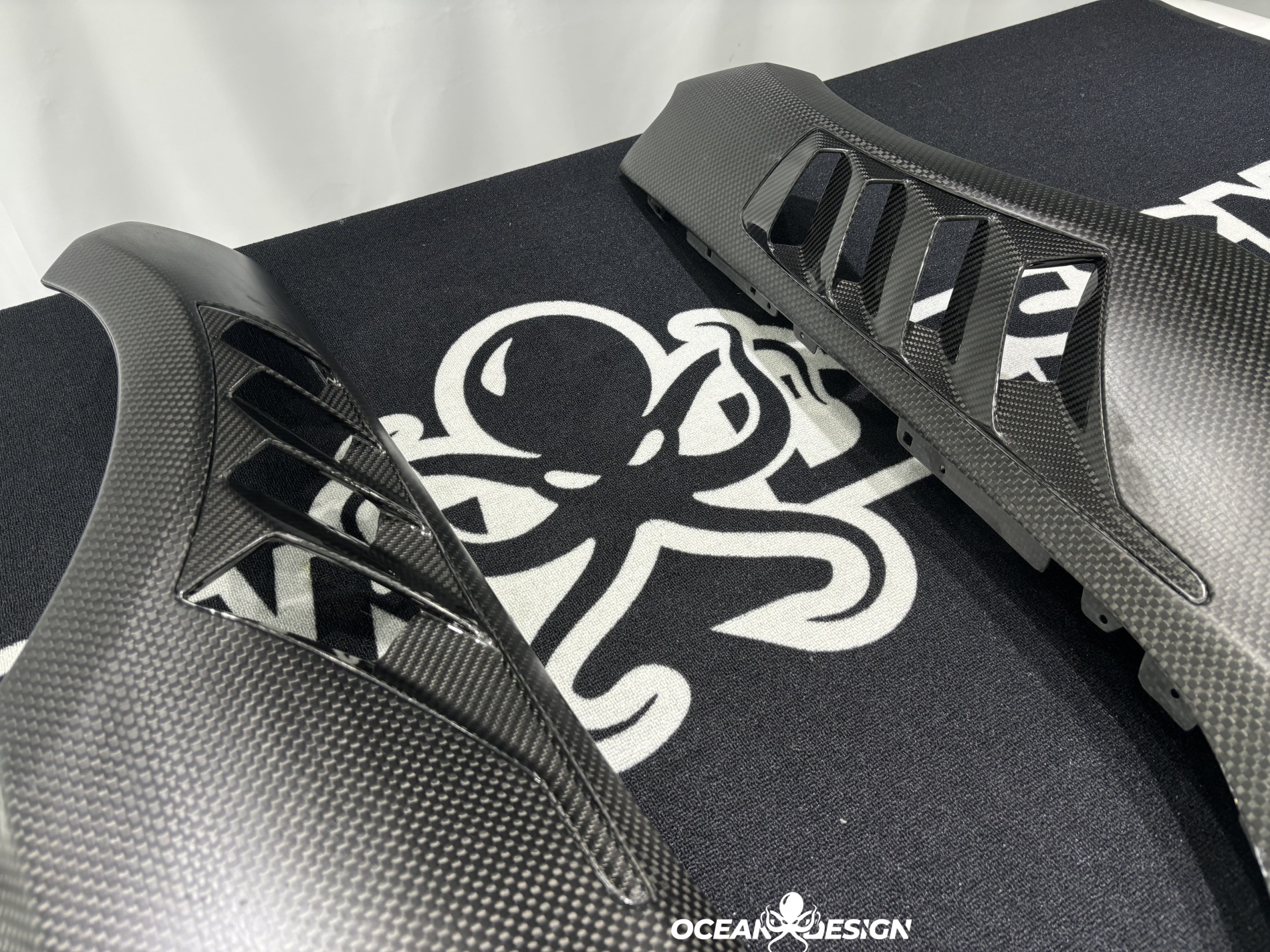 2023-2025 BMW G87 M2 AP Style Dry Carbon Fiber Front Fenders