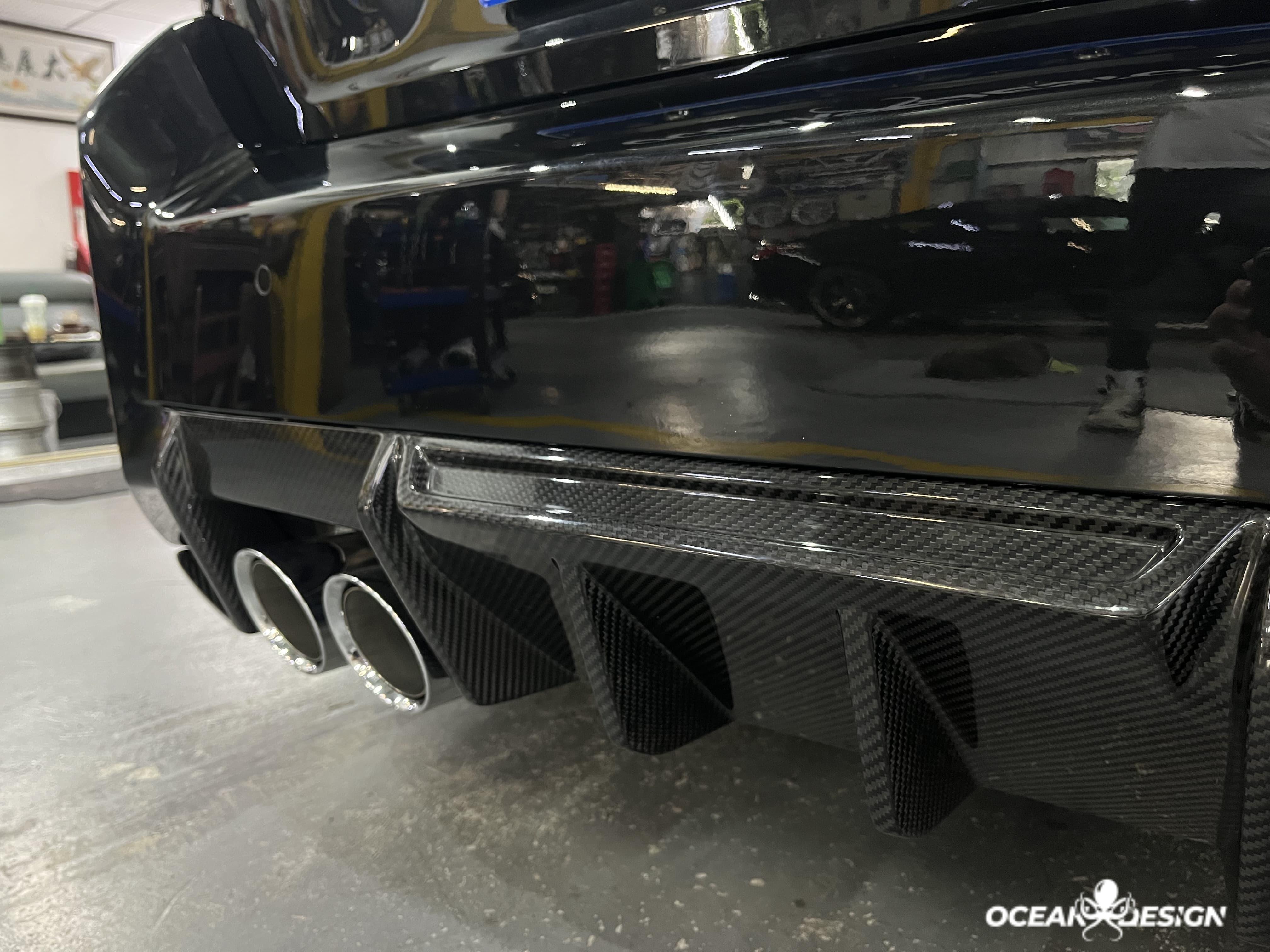 2023-2025 BMW G87 M2 R Style Dry Carbon Rear Diffuser