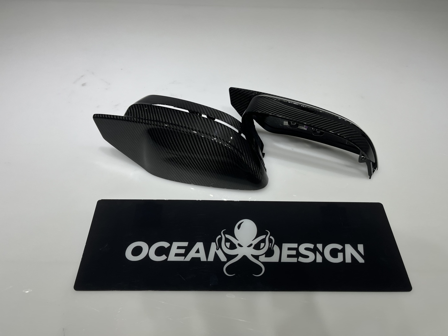 2023-2025 BMW G87 M2 R Style Dry Carbon Fiber Mirror Covers