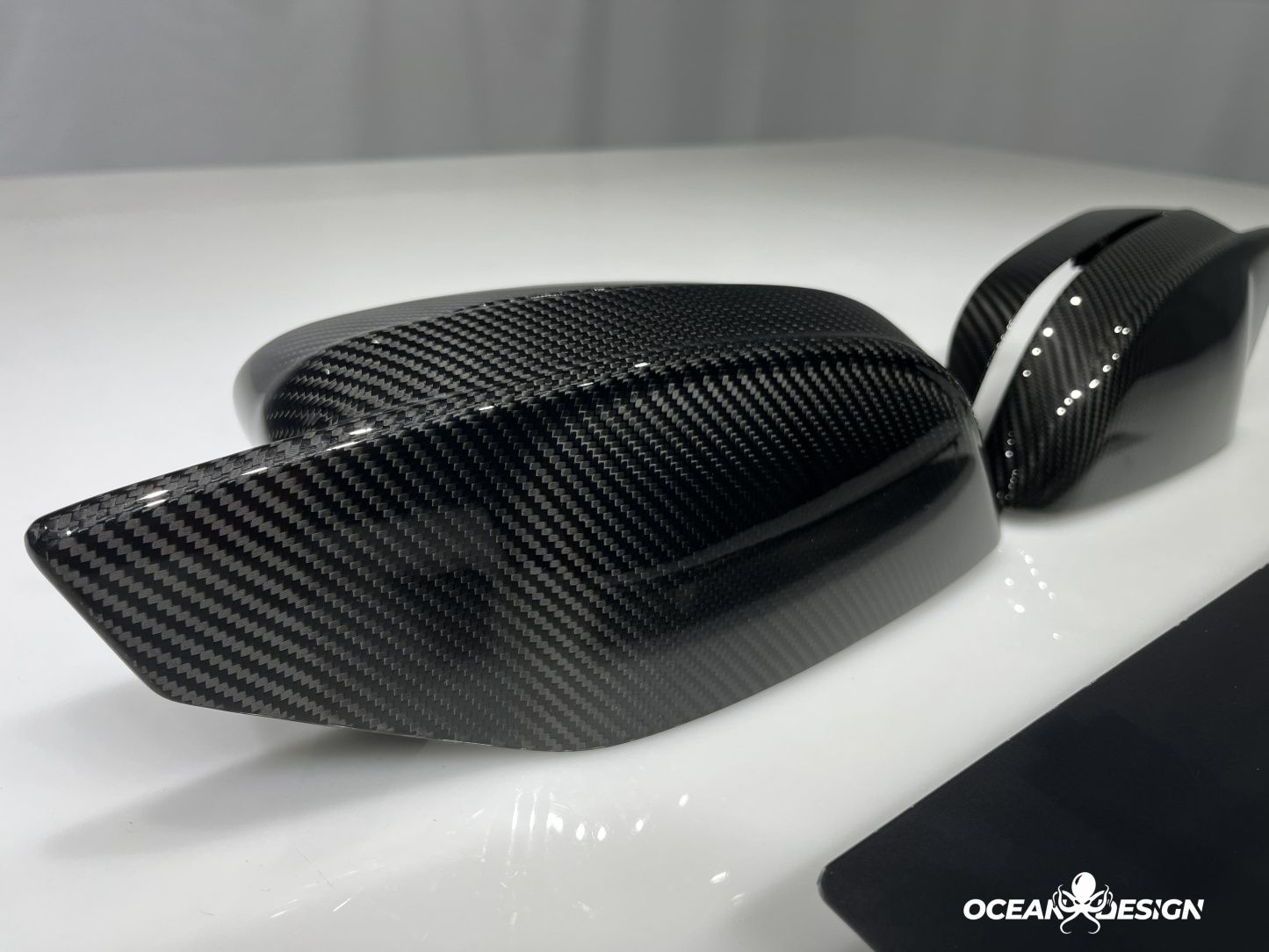 2023-2025 BMW G87 M2 R Style Dry Carbon Fiber Mirror Covers
