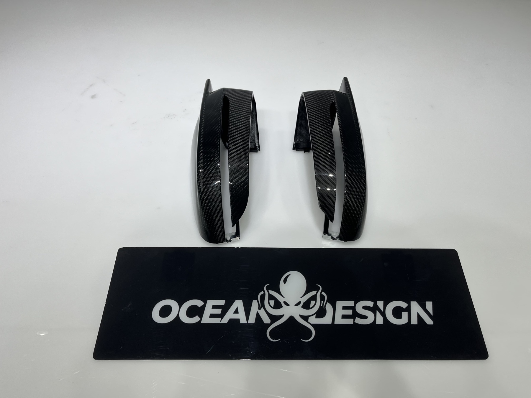 2023-2025 BMW G87 M2 R Style Dry Carbon Fiber Mirror Covers