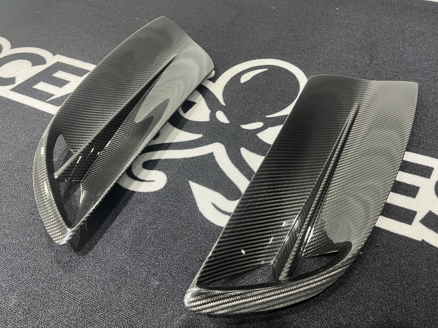 Maserati MC20 2020-2025 Air Outtake of Bonnet Dry Carbon Fiber MSY Bodykit