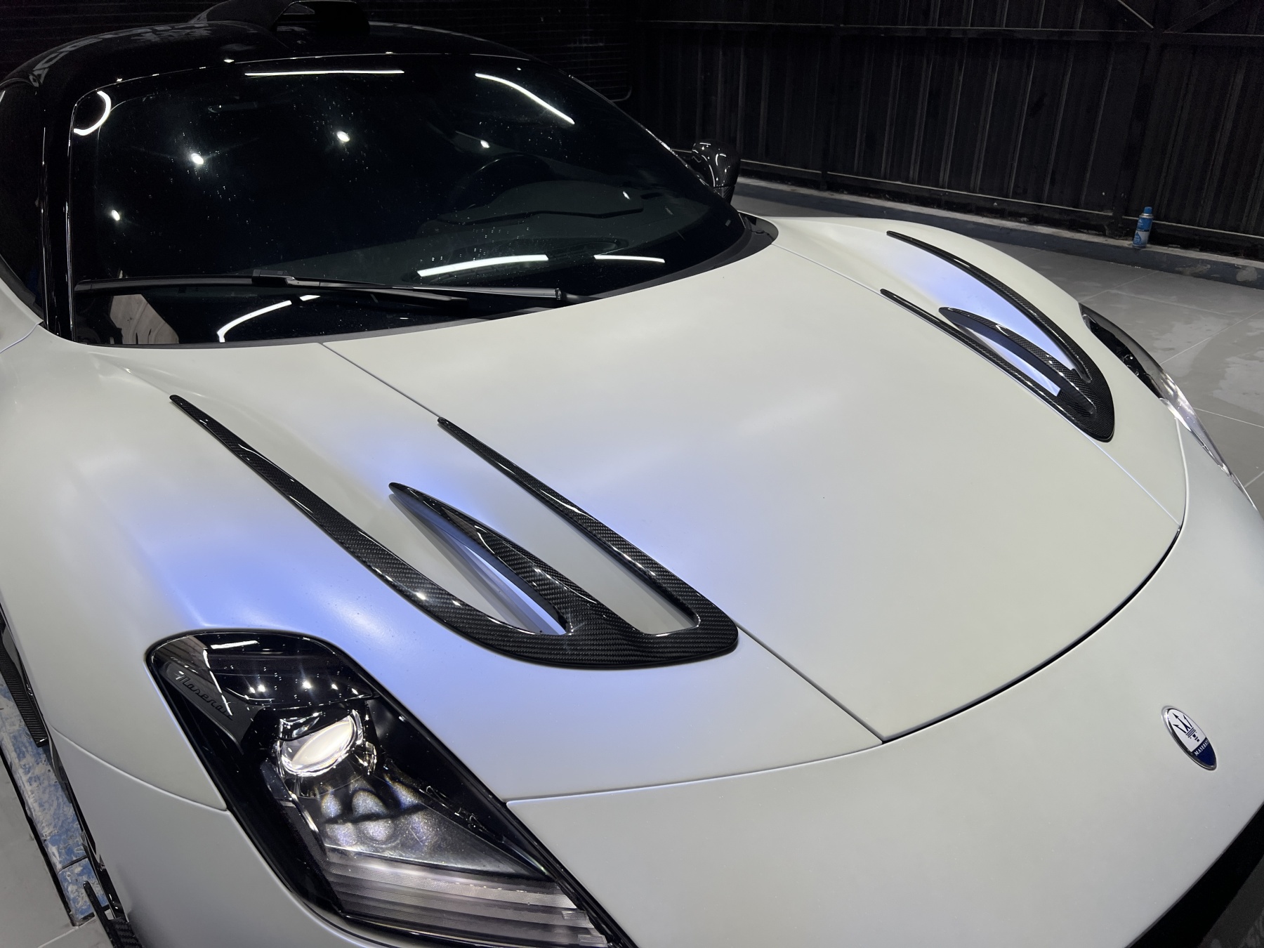 Maserati MC20 2020-2025 Dry Carbon Fiber Hood Trident Inserts SD Series Bodykit