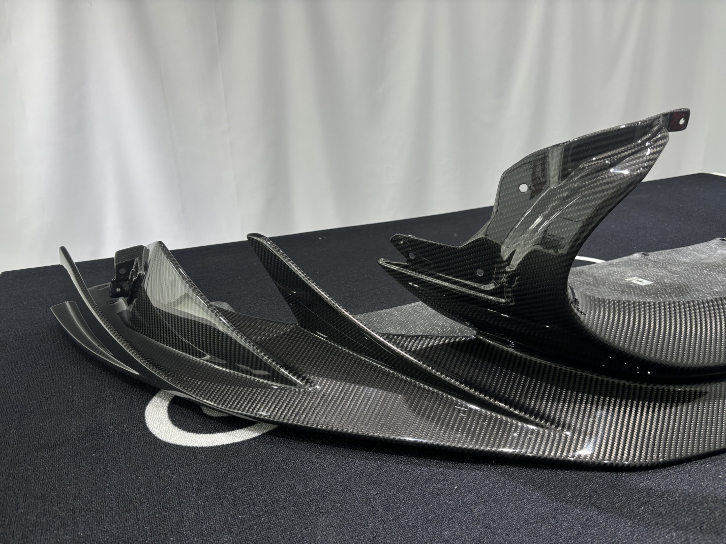 Maserati MC20 2020-2025 Front Bumper Lip with Mask Dry Carbon Fiber MSY Series Bodykit