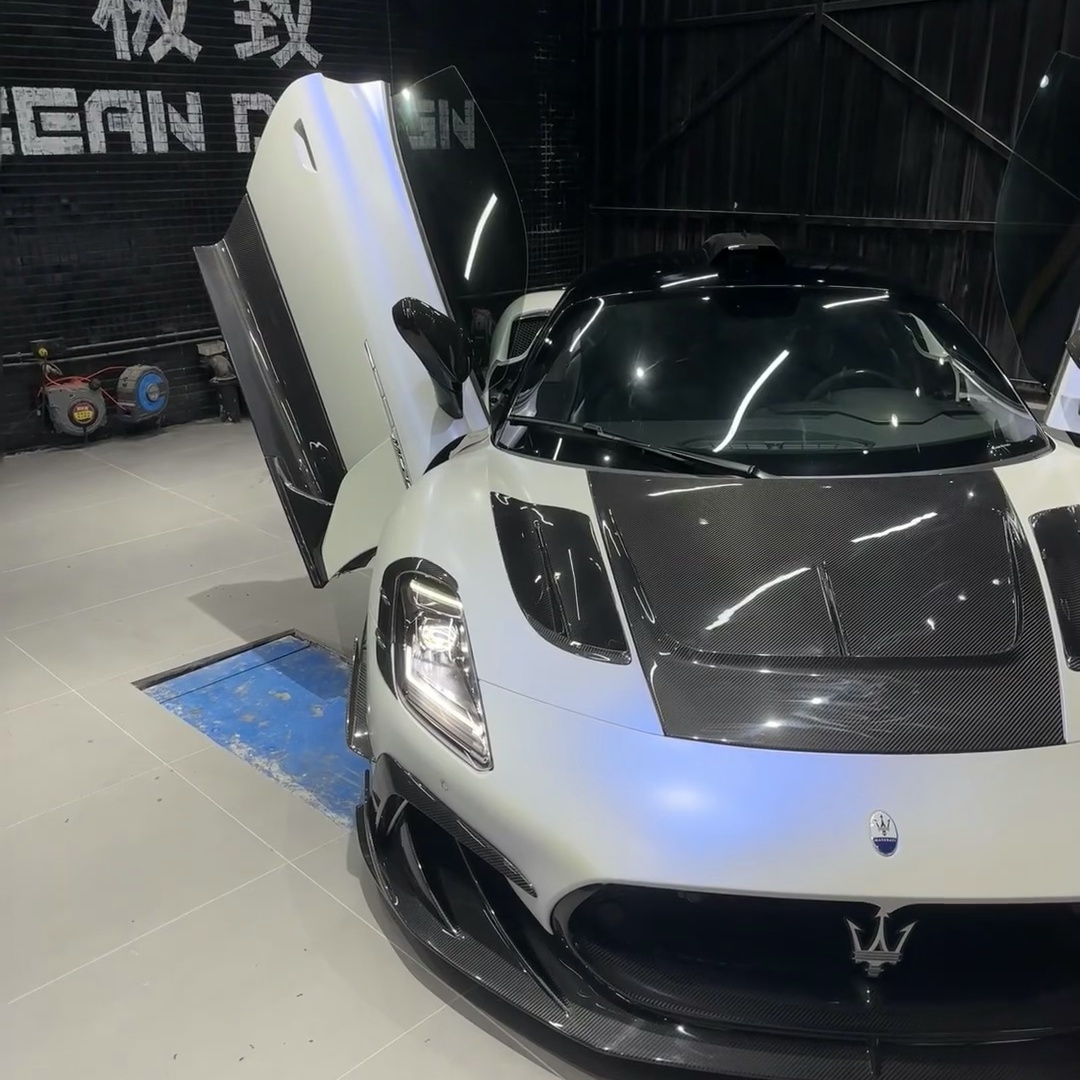 Maserati MC20 2020-2025 Front Bumper Lip with Mask Dry Carbon Fiber MSY Series Bodykit