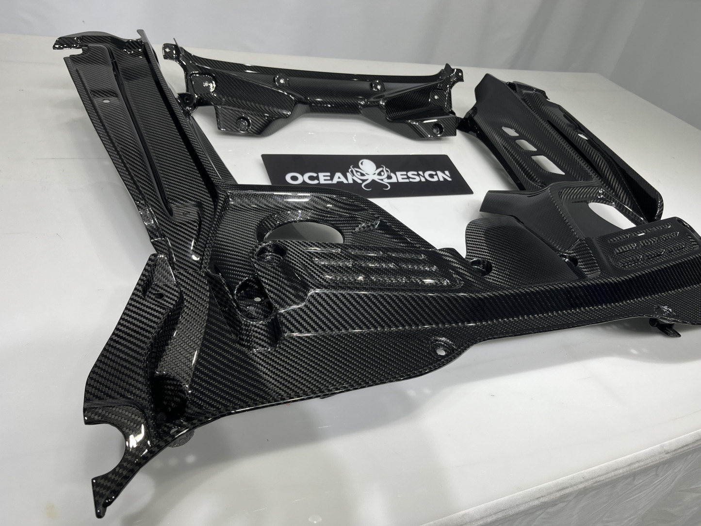 Maserati MC20 2020-2025 Engine Bay Dry Carbon Fiber OEM Series Bodykit