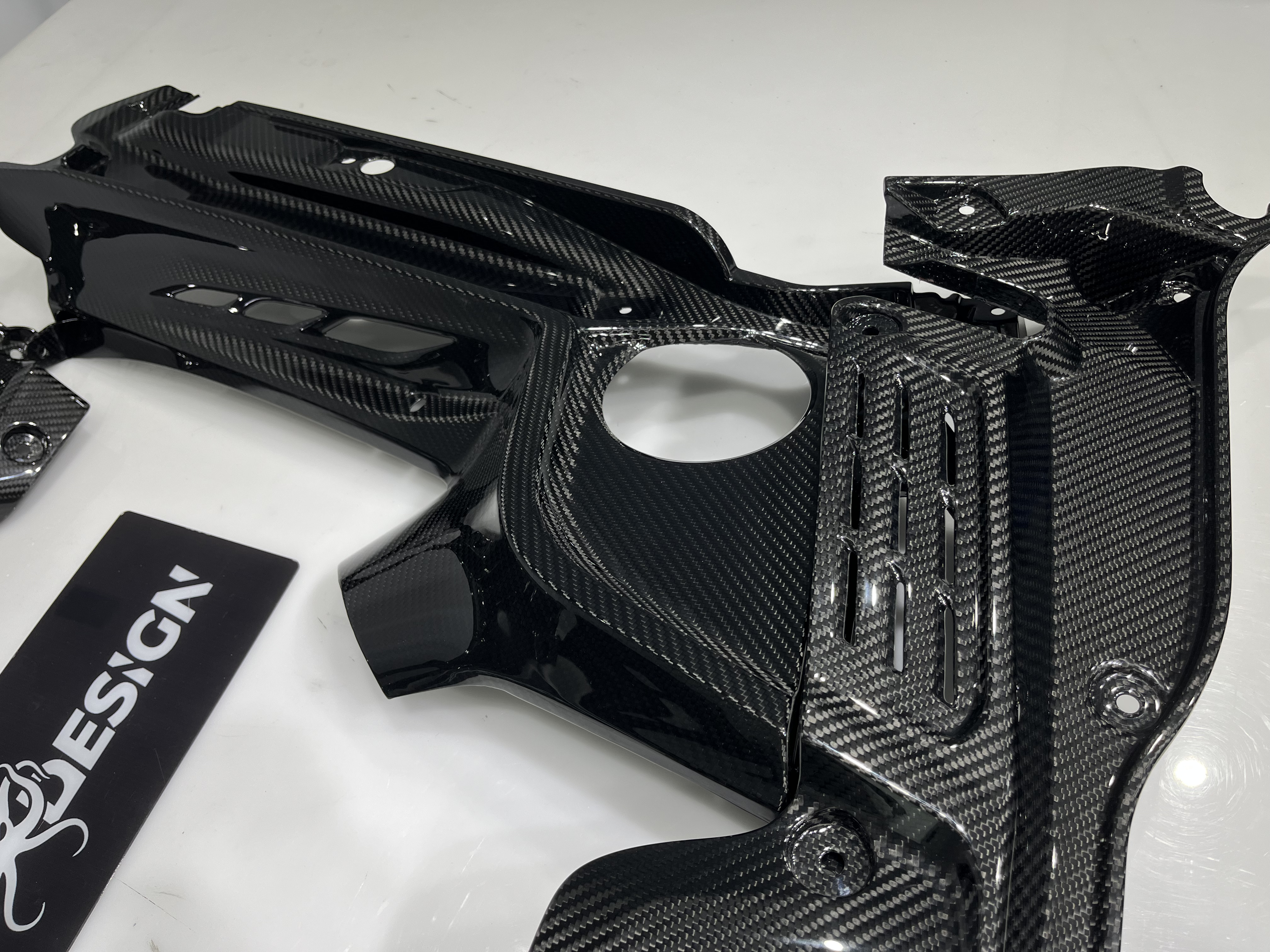 Maserati MC20 2020-2025 Engine Bay Dry Carbon Fiber OEM Series Bodykit