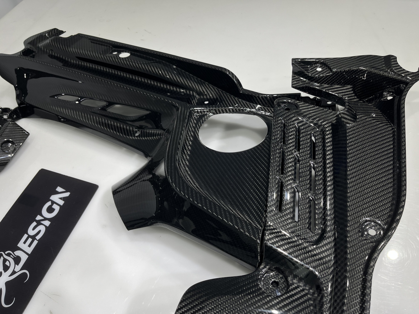Maserati MC20 2020-2025 Engine Bay Dry Carbon Fiber OEM Series Bodykit