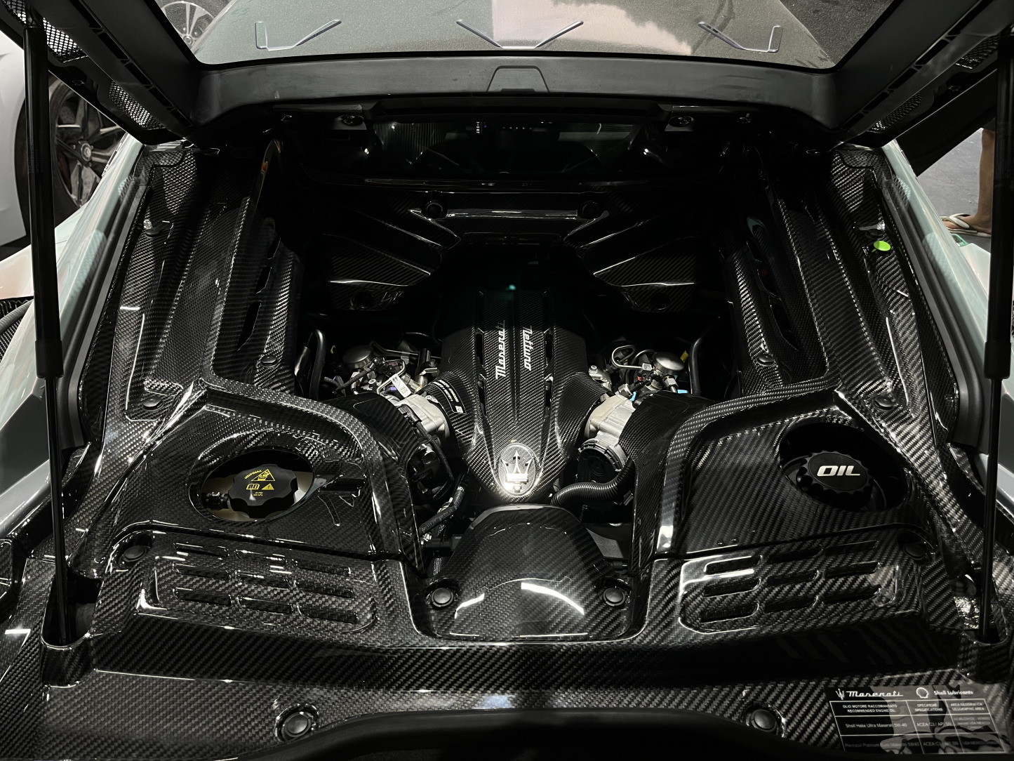 Maserati MC20 2020-2025 Engine Bay Dry Carbon Fiber OEM Series Bodykit