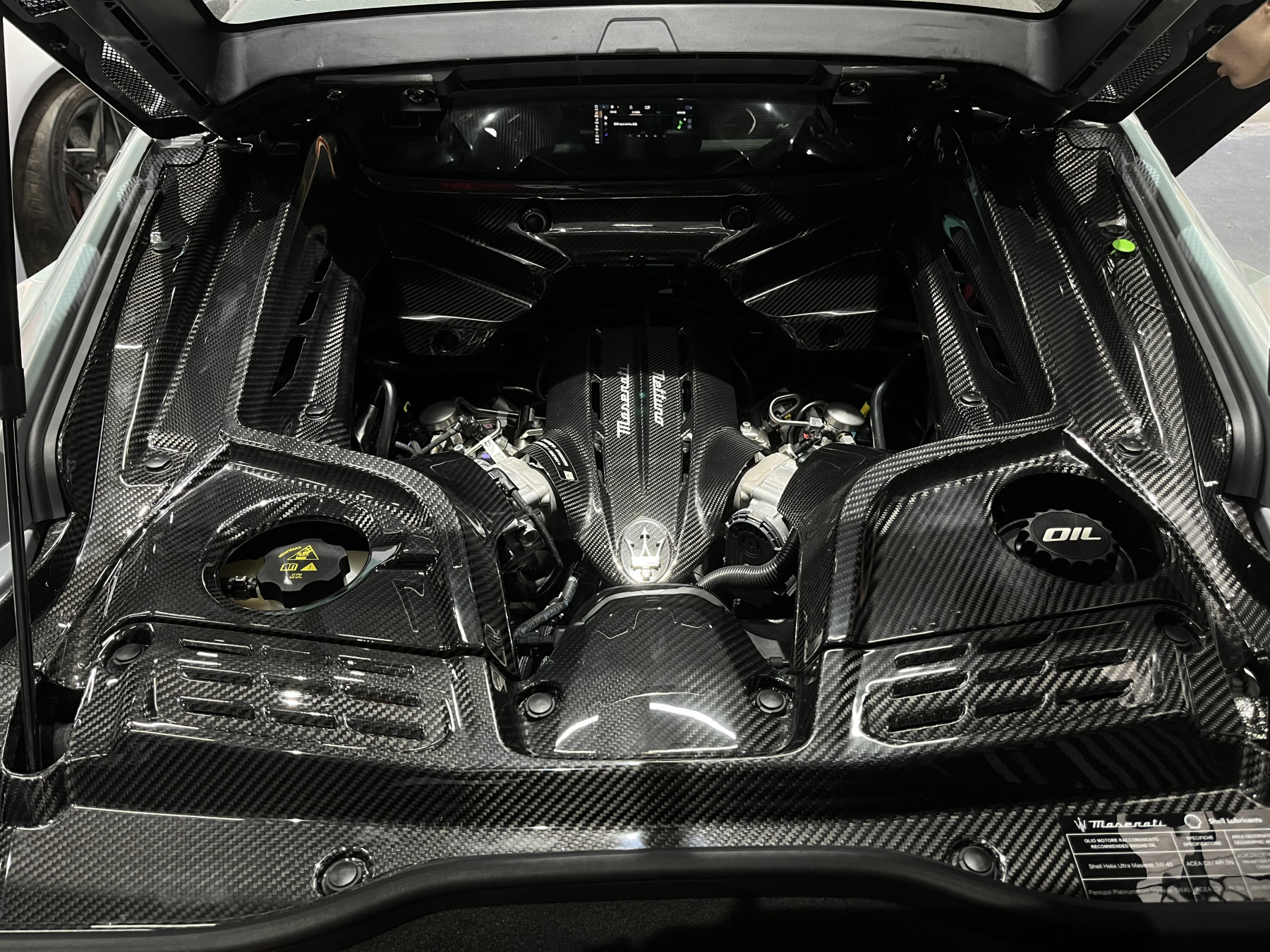 Maserati MC20 2020-2025 Engine Bay Dry Carbon Fiber OEM Series Bodykit