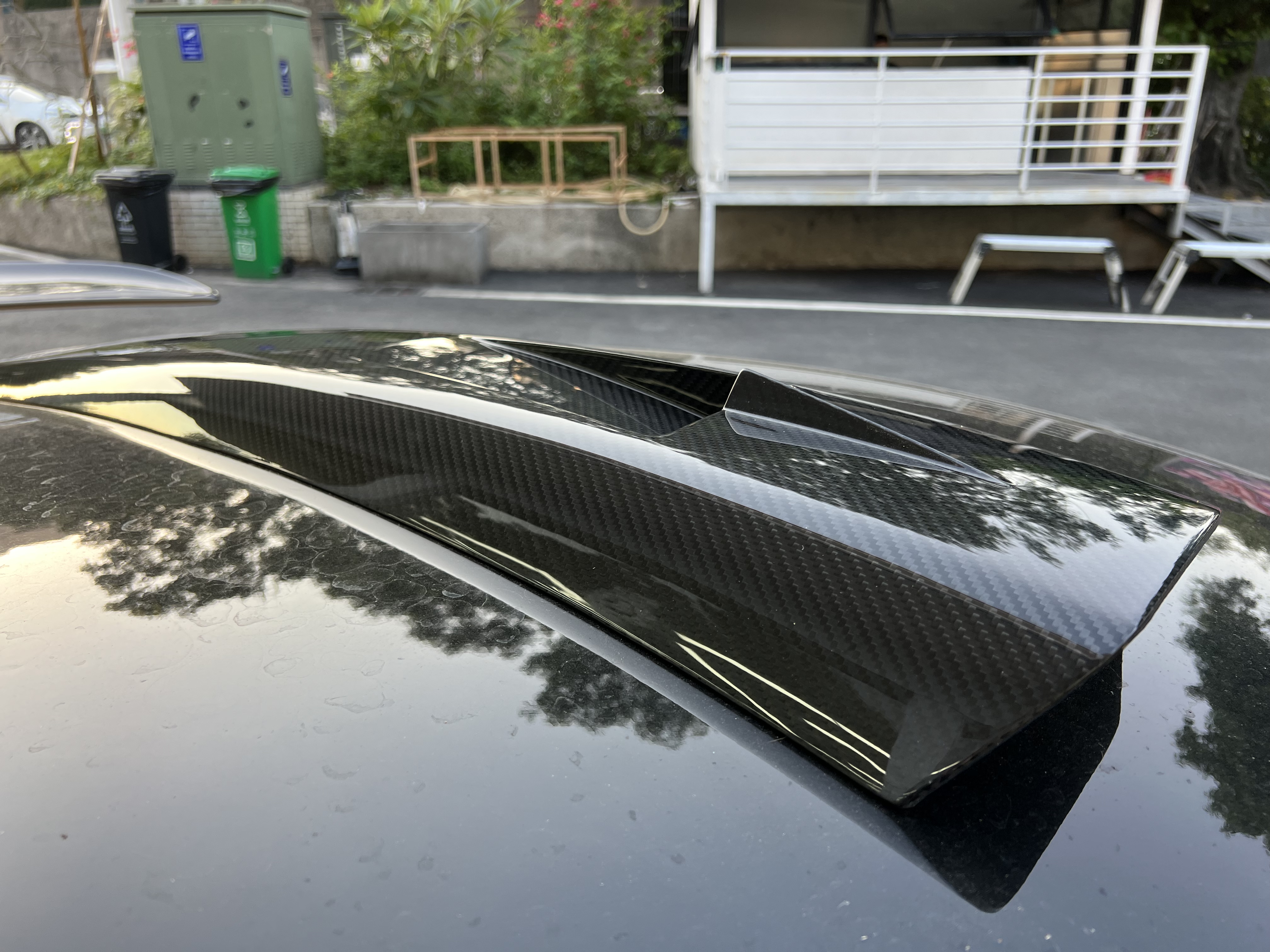 Maserati MC20 2020-2025 Dry Carbon Fiber Roof Scoop SD Series Bodykit