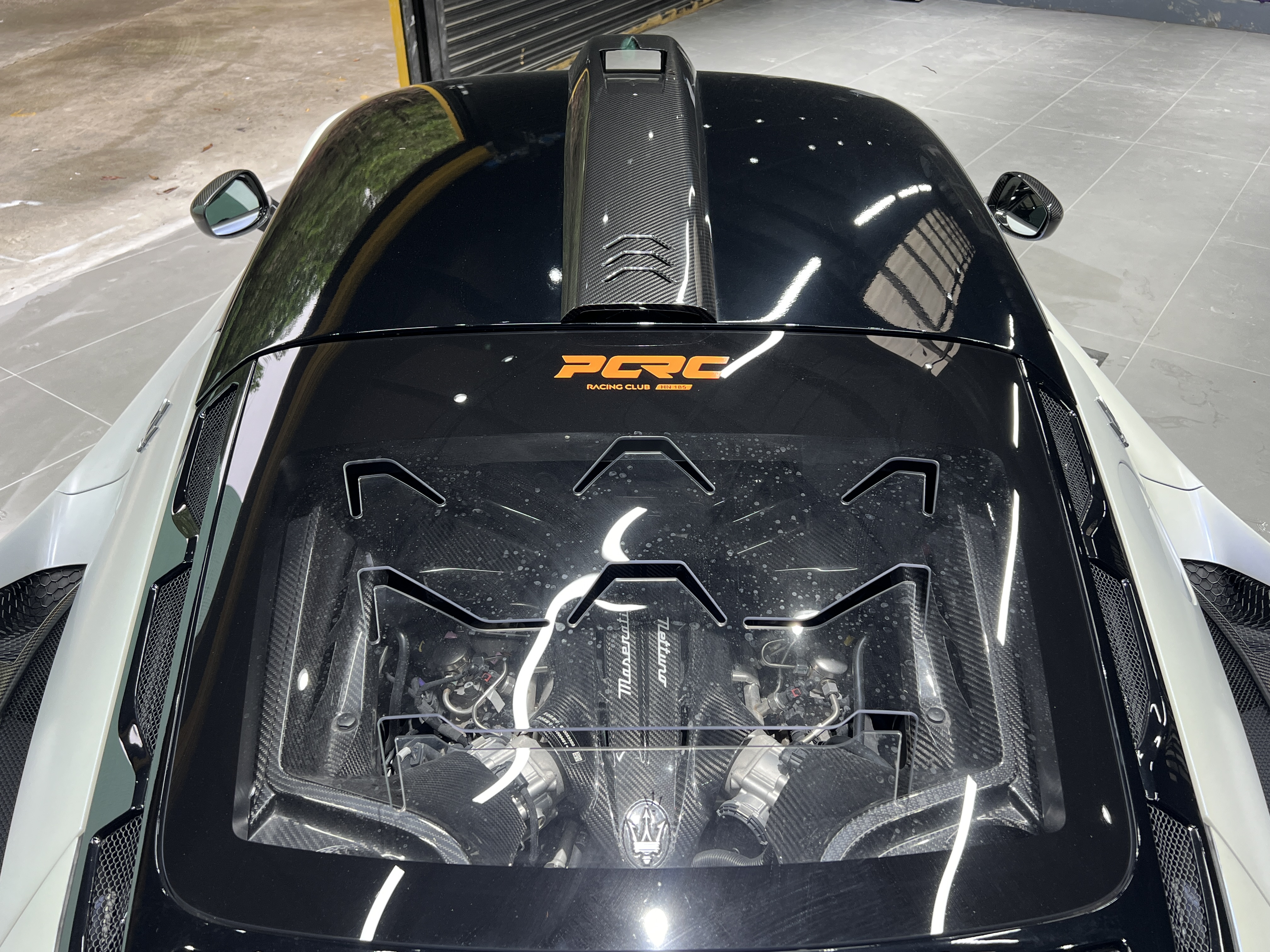 Maserati MC20 2020-2025 Dry Carbon Fiber Roof Scoop SD Series Bodykit