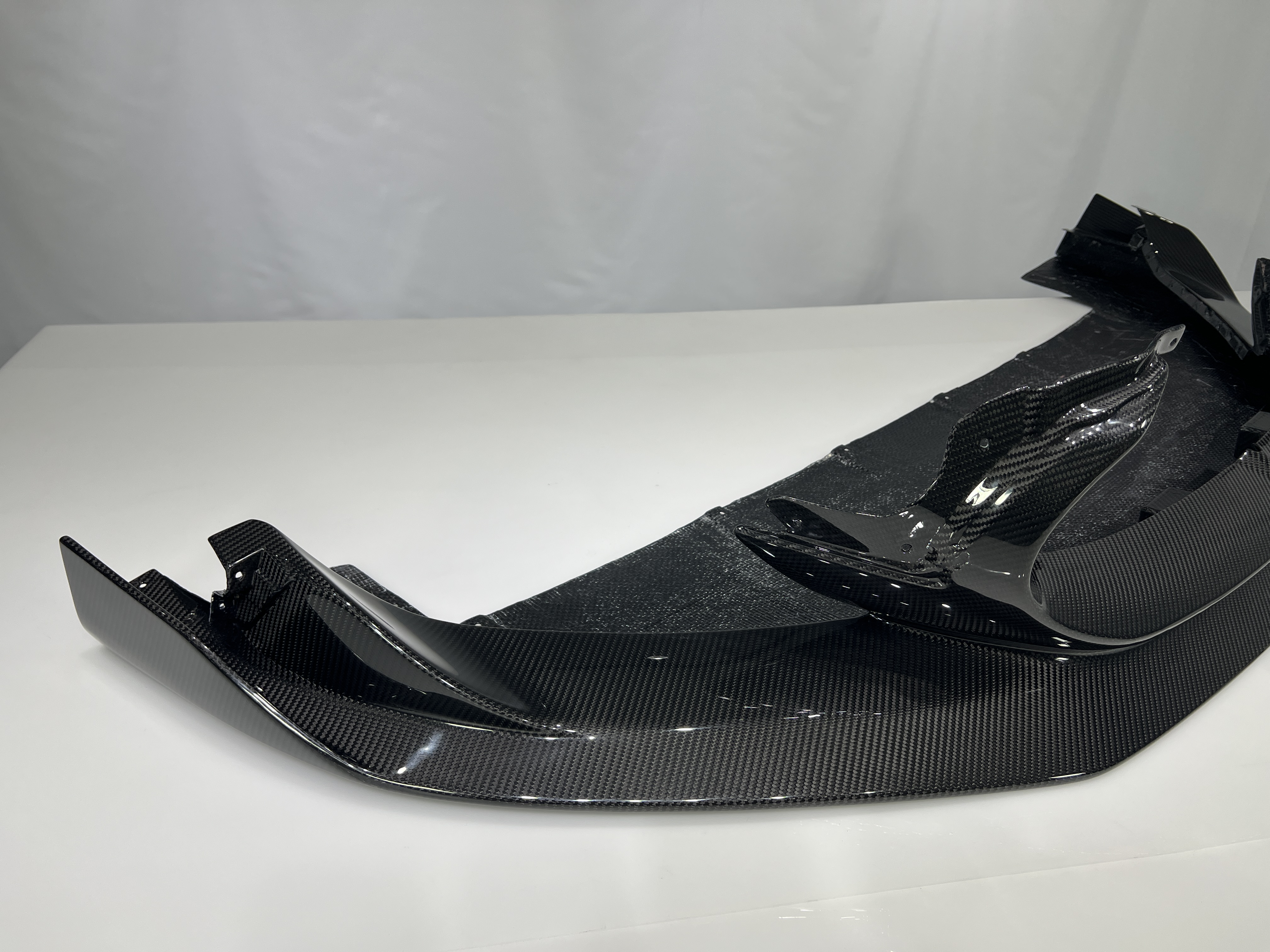 Maserati MC20 2020-2025 Dry Carbon Fiber Splitter Front Lip SD Series Bodykit