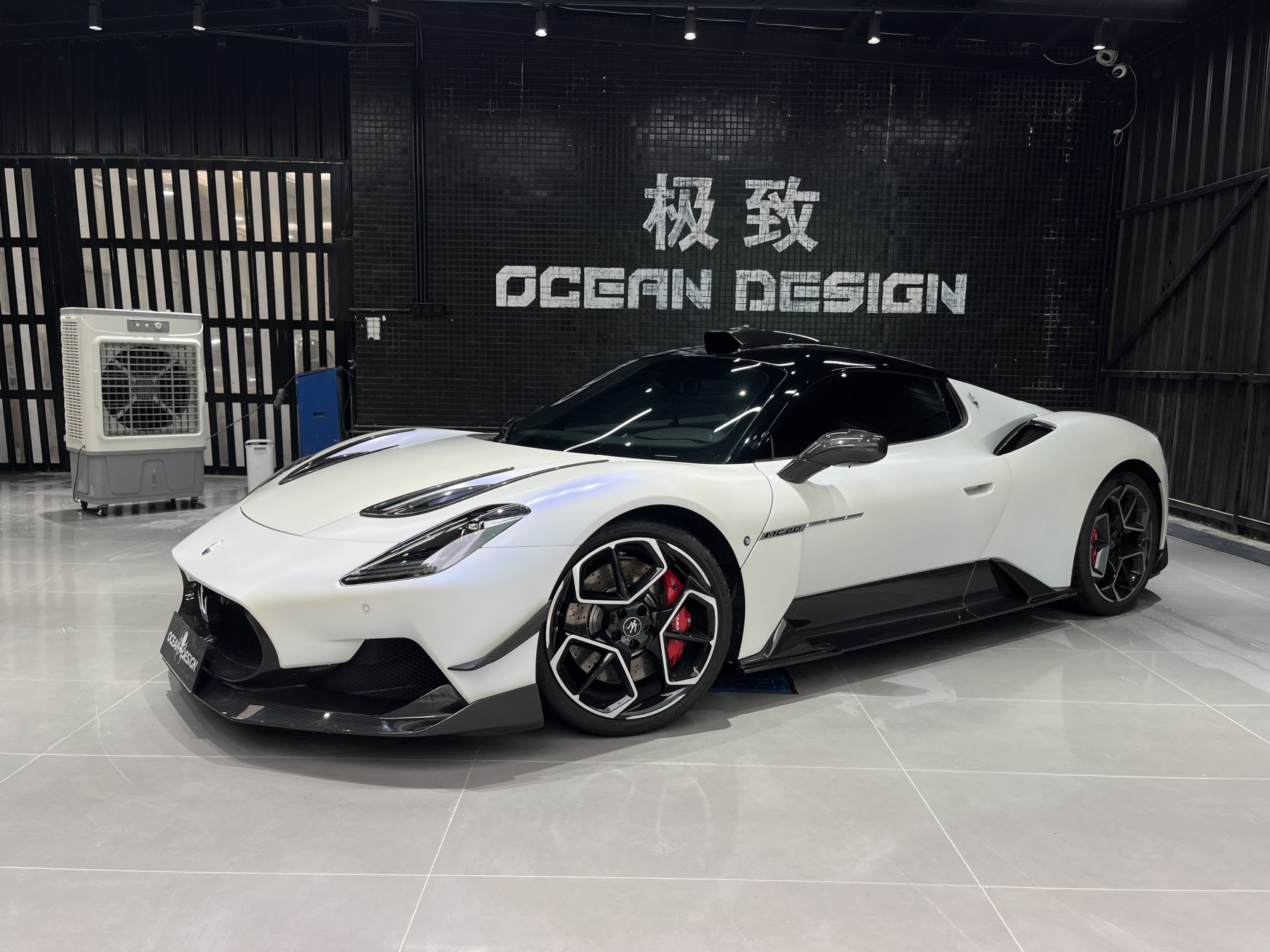 Maserati MC20 2020-2025 Dry Carbon Fiber Canards SD Series Bodykit