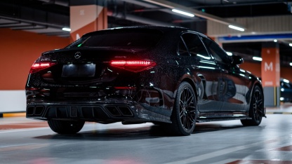 2021-UP Mercedes-Benz S-Class W223 4Matic Sedan MSY Rear Diffuser with LED Light And Exhaust tips Dry Carbon