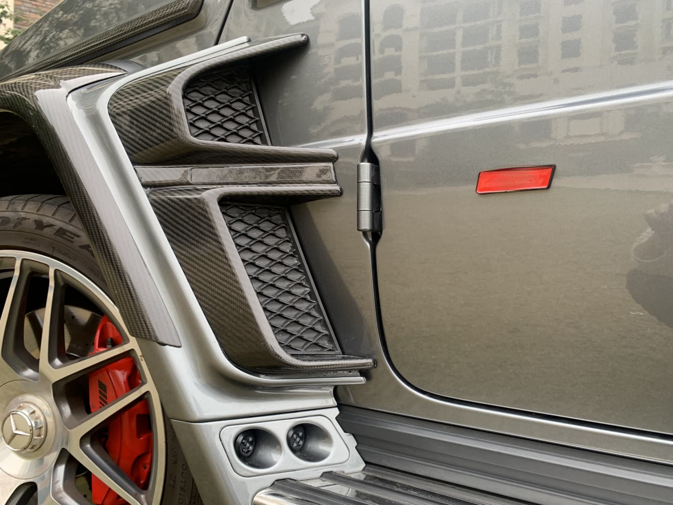 2018-2024 Mercedes-Benz W464 G-Class G350/G500/G63 Upgrade to G900 Front Fender Extensions | Dry Carbon