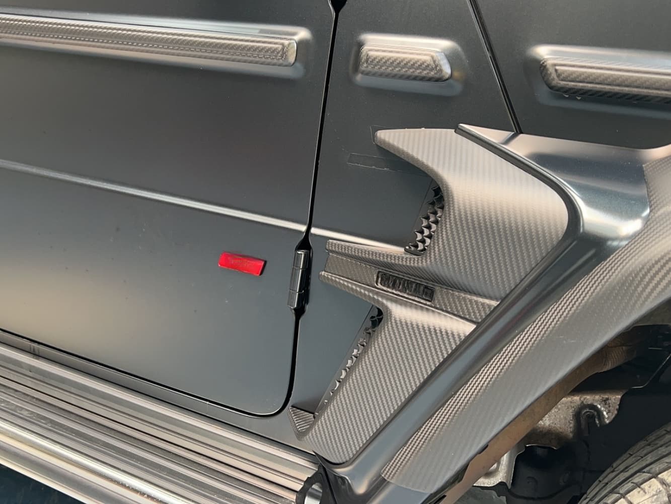 2018-2024 Mercedes-Benz W464 G-Class G350/G500/G63 Upgrade to G900 Front Fender Extensions | Dry Carbon