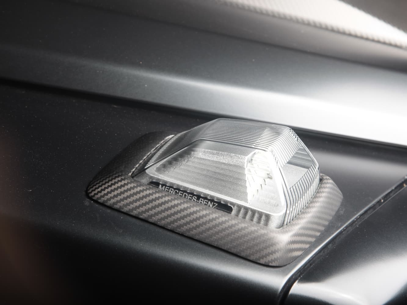 2018-2024 Mercedes-Benz W464 G900 Style Dry Carbon Front Turn Signal Frame G350 G500 G63
