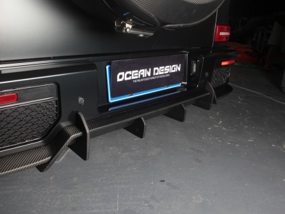 2018-2024 Mercedes-Benz W464 G-Class G350/G500/G63 Upgrade to G900 Rear Diffuser with Corner Trims in Dry Carbon
