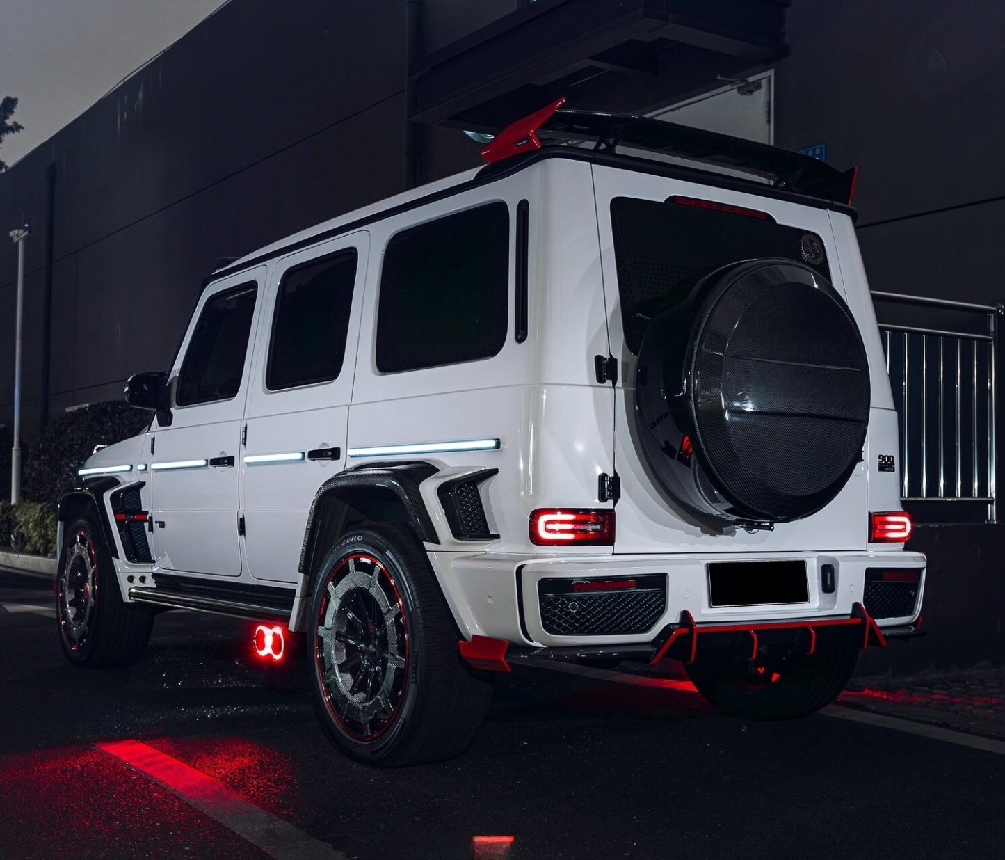 2018-2024 Mercedes-Benz W464 G-Class G350/G500/G63 Upgrade to G900 Rear Diffuser with Corner Trims in Dry Carbon