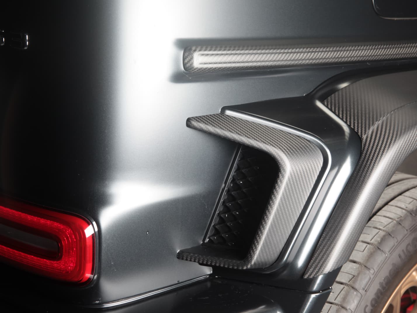 2018-2024 Mercedes-Benz W464 G-Class G350/G500/G63 Upgrade to G900 Rear Fender Extensions | Dry Carbon