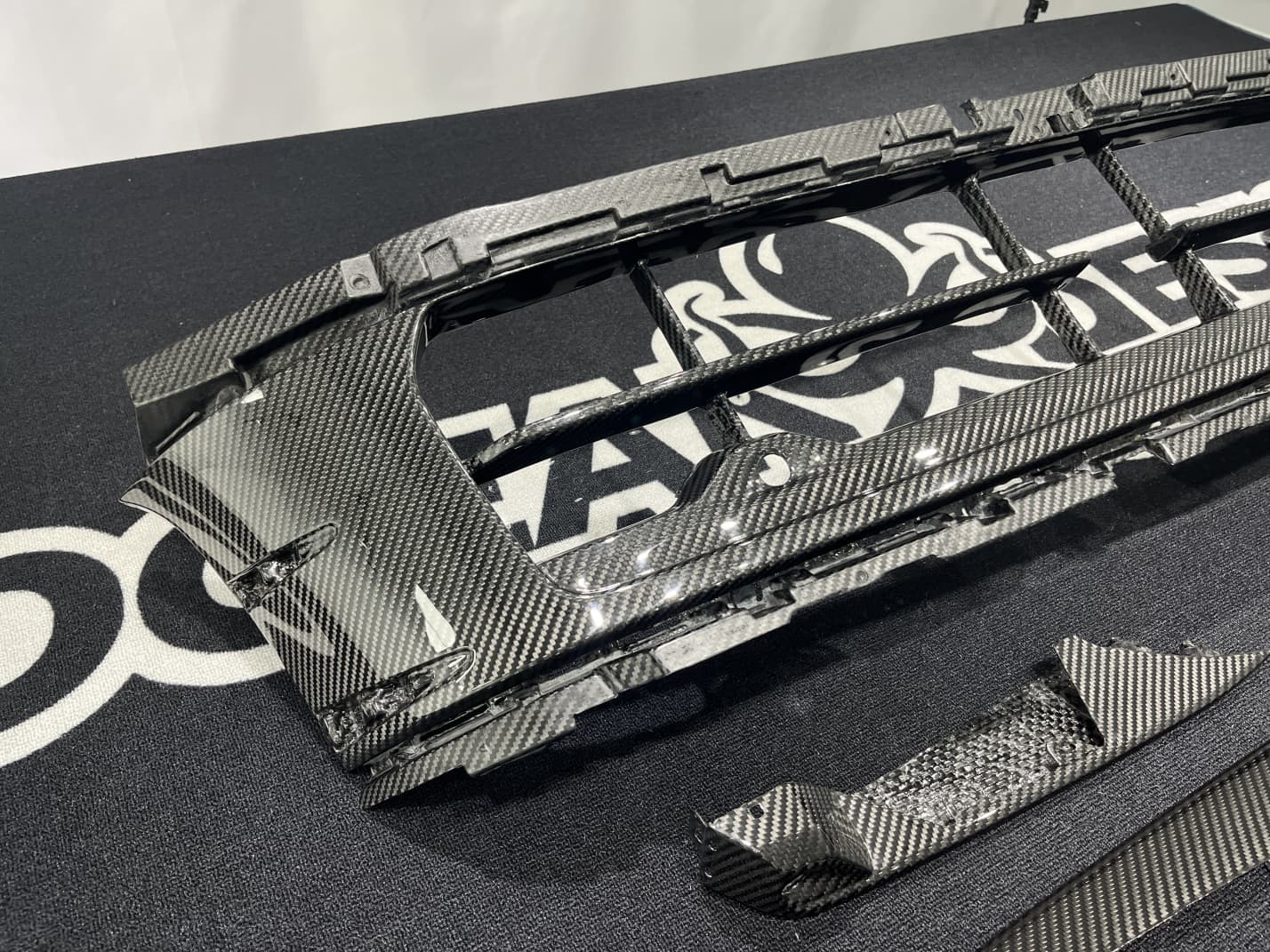 Porsche 2024 Panamera 976 Lower Front Grille Dry Carbon Fiber Ocean Design Style Bodykit