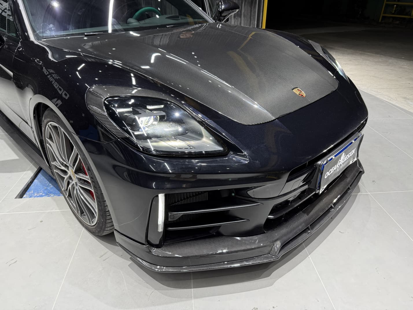 Porsche 2024 Panamera 976 Hood Bonnet Dry Carbon Fiber Ocean Design Style Bodykit