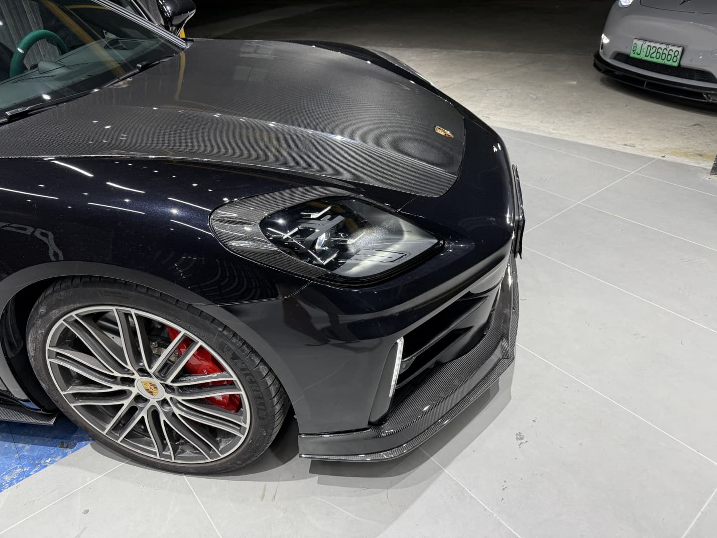 Porsche 2024 Panamera 976 Hood Bonnet Dry Carbon Fiber Ocean Design Style Bodykit