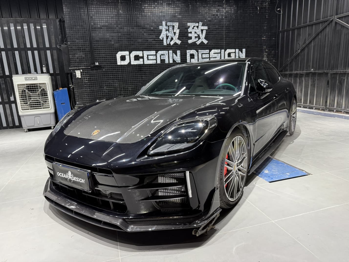 Porsche 2024 Panamera 976 Hood Bonnet Dry Carbon Fiber Ocean Design Style Bodykit