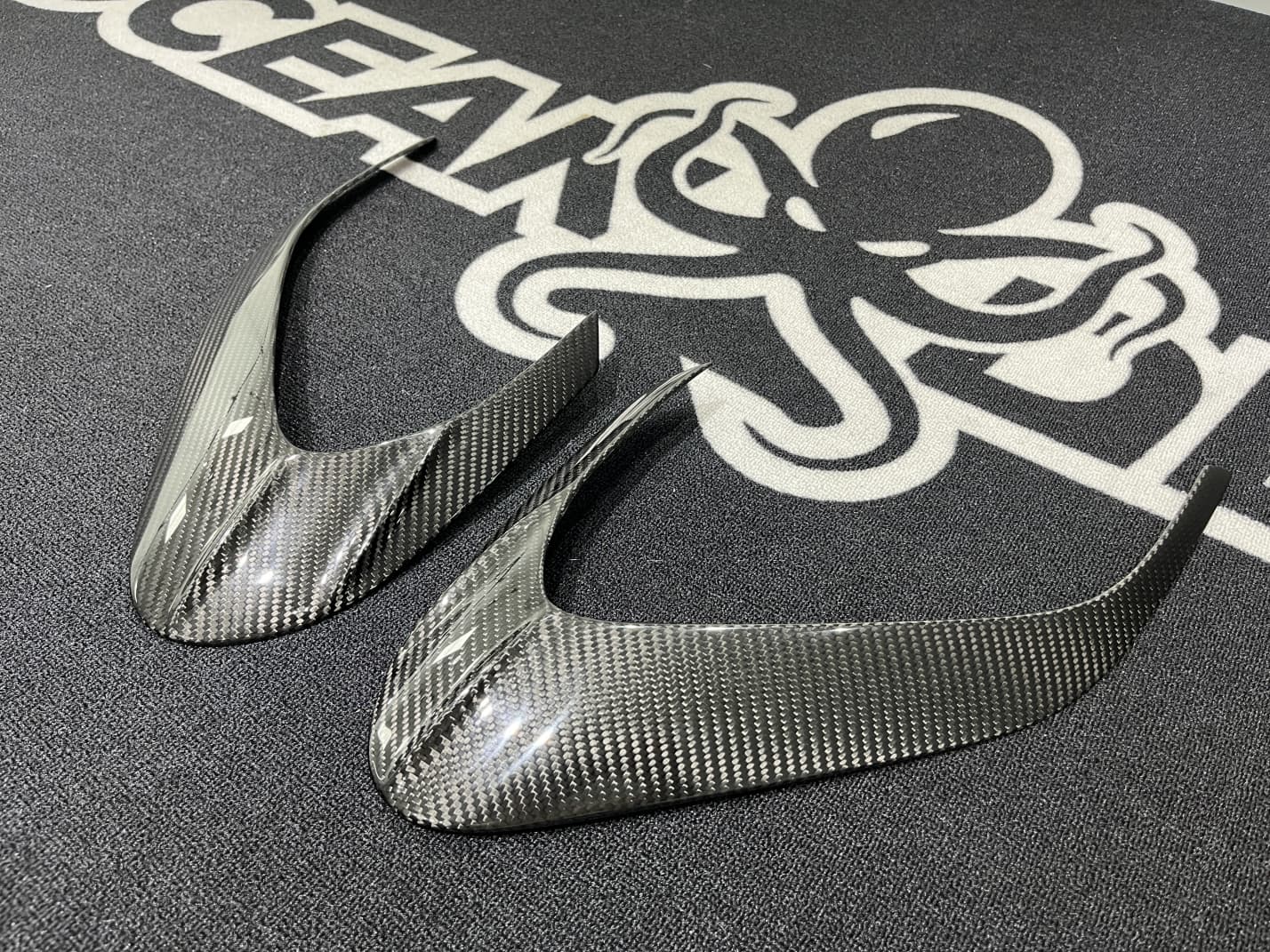 Porsche 2024 Panamera 976 Headlight Cover Dry Carbon Fiber Ocean Design Style Bodykit
