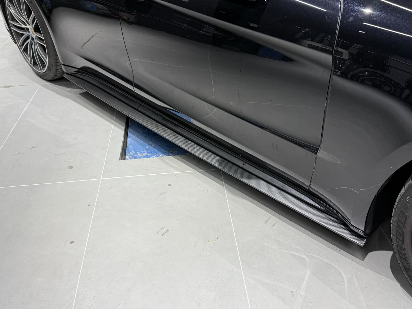 Porsche 2024 Panamera 976 Side Skirts Dry Carbon Fiber Ocean Design Style Bodykit