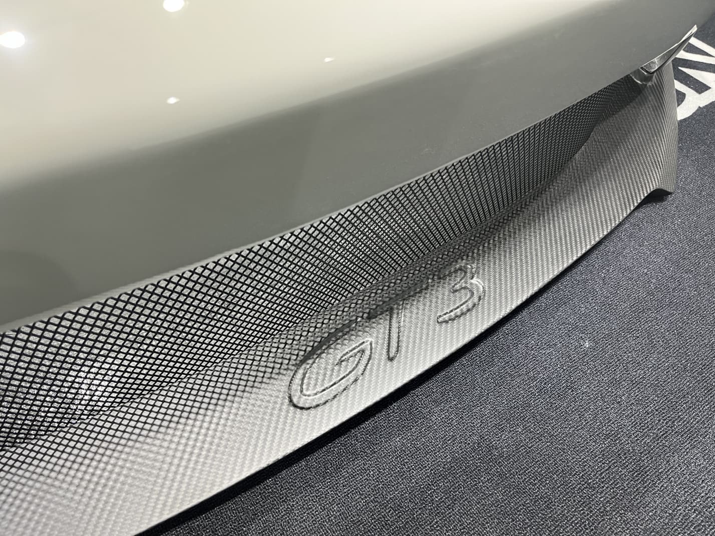 Porsche 992.1/992.2 Front Bumper – Upgrade to 992.2 GT3 Style Dry Carbon Fiber