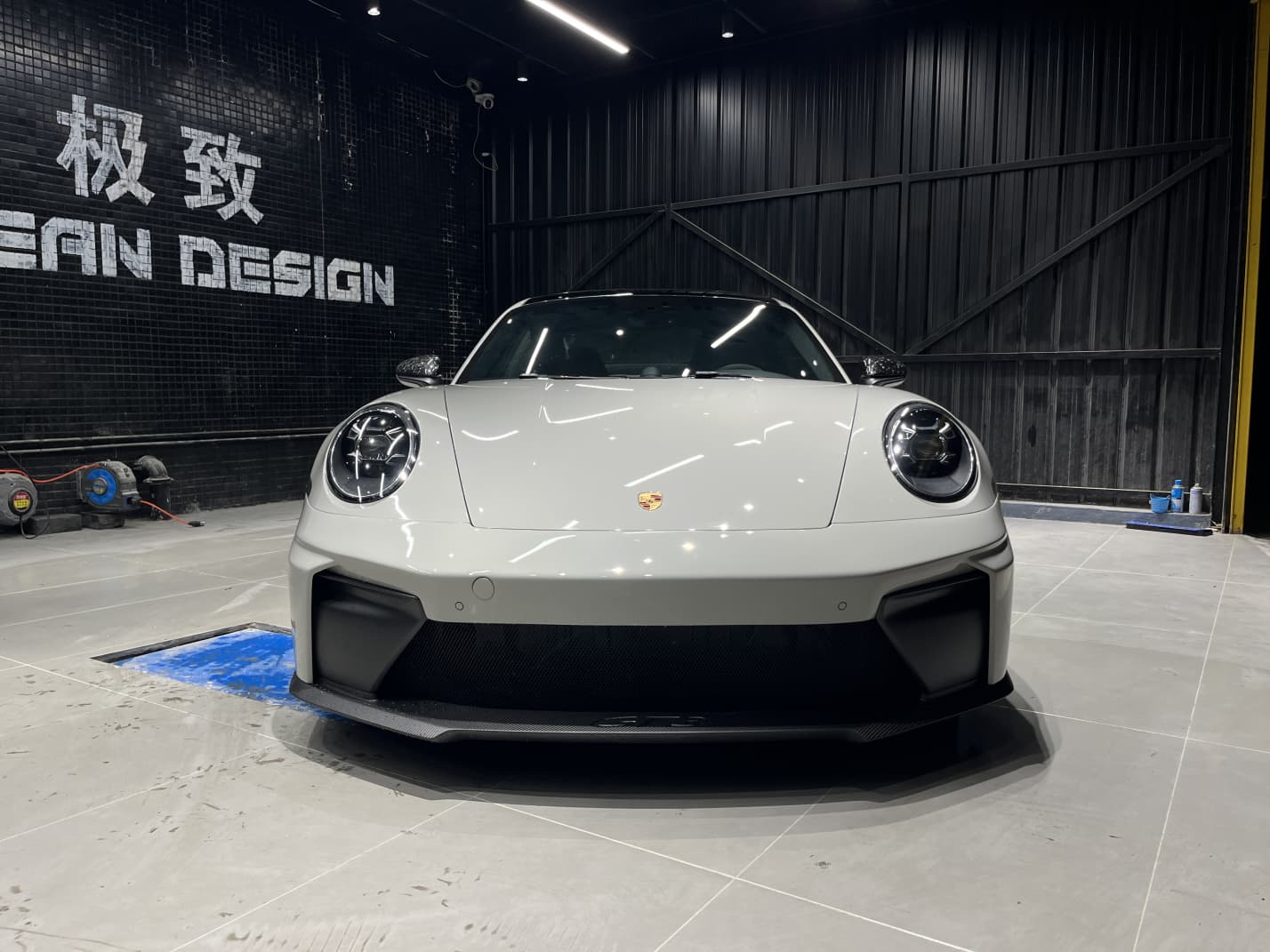 Porsche 992.1/992.2 Front Bumper – Upgrade to 992.2 GT3 Style Dry Carbon Fiber