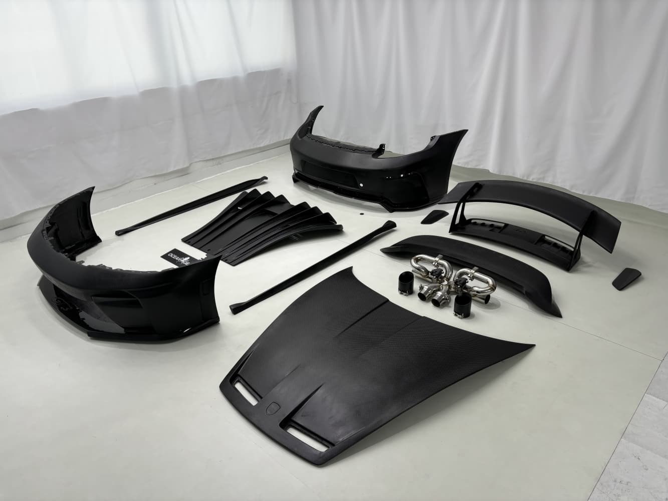 Porsche 992.1 / 992.2 to GT3 Dry Carbon Fiber Upgrade Body Kit – 992.2 GT3 Style Conversion Kit