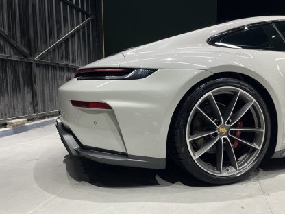 Porsche 992.1/992.2 Rear Bumper Set – Upgrade to 992.2 GT3 Style Dry Carbon Fiber