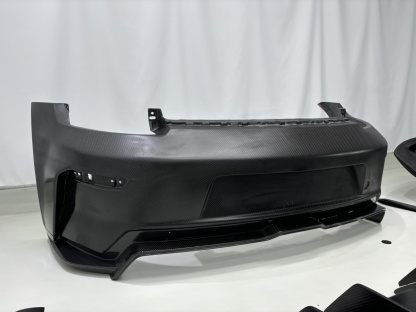 Porsche 992.1 / 992.2 to GT3 Dry Carbon Fiber Upgrade Body Kit – 992.2 GT3 Style Conversion Kit