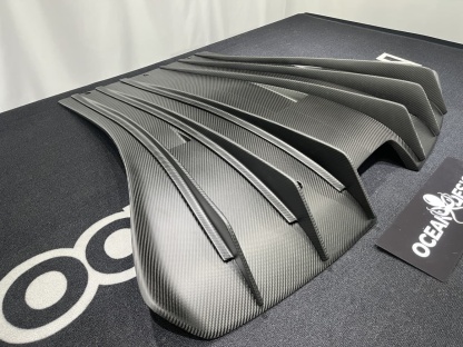 Porsche 992.1/992.2 Rear Bumper Set – Upgrade to 992.2 GT3 Style Dry Carbon Fiber