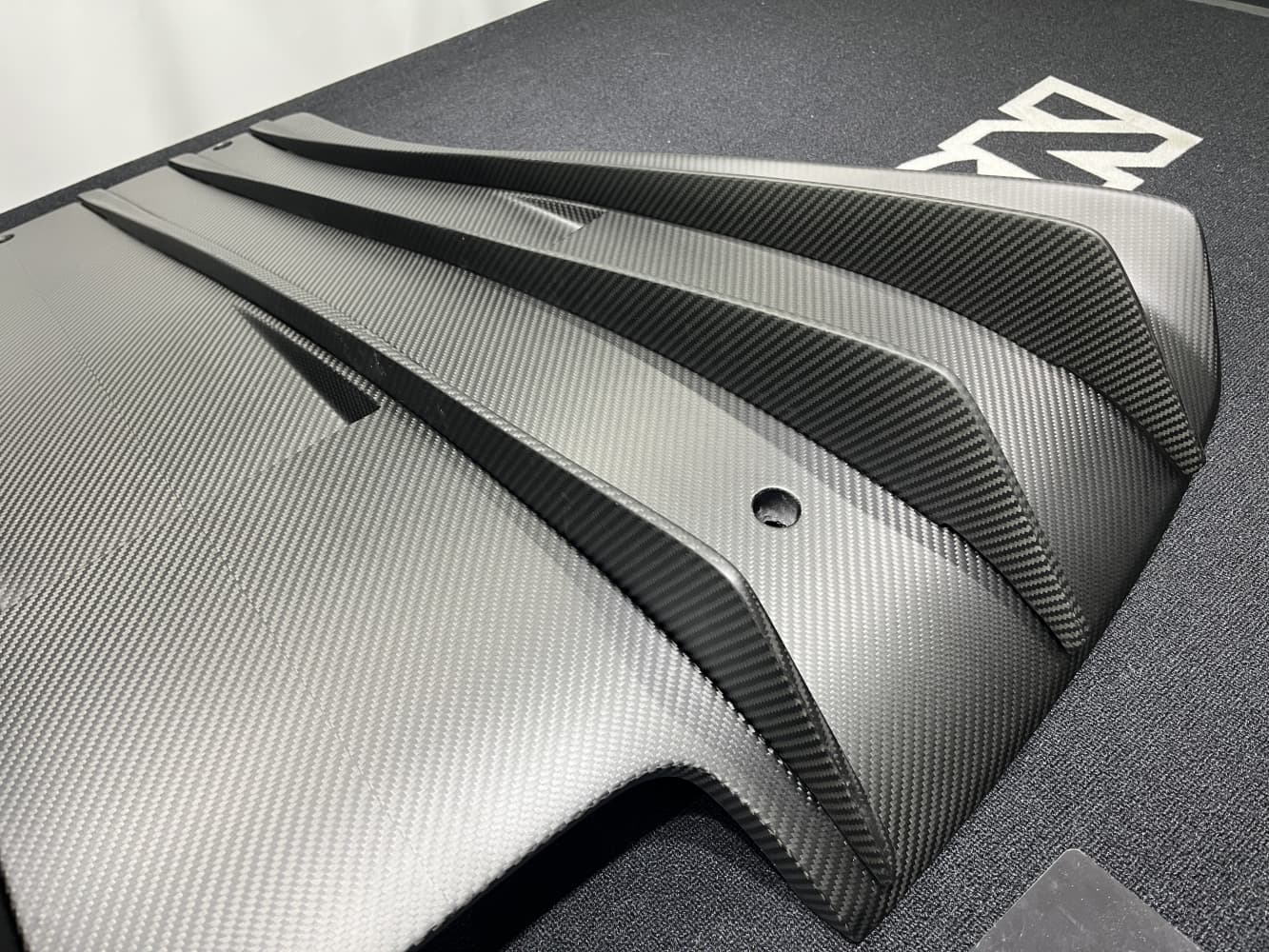 Porsche 992.1/992.2 Rear Bumper Set – Upgrade to 992.2 GT3 Style Dry Carbon Fiber