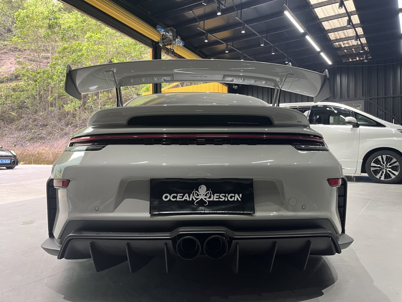 Porsche 992.1/992.2 Rear Bumper Set – Upgrade to 992.2 GT3 Style Dry Carbon Fiber