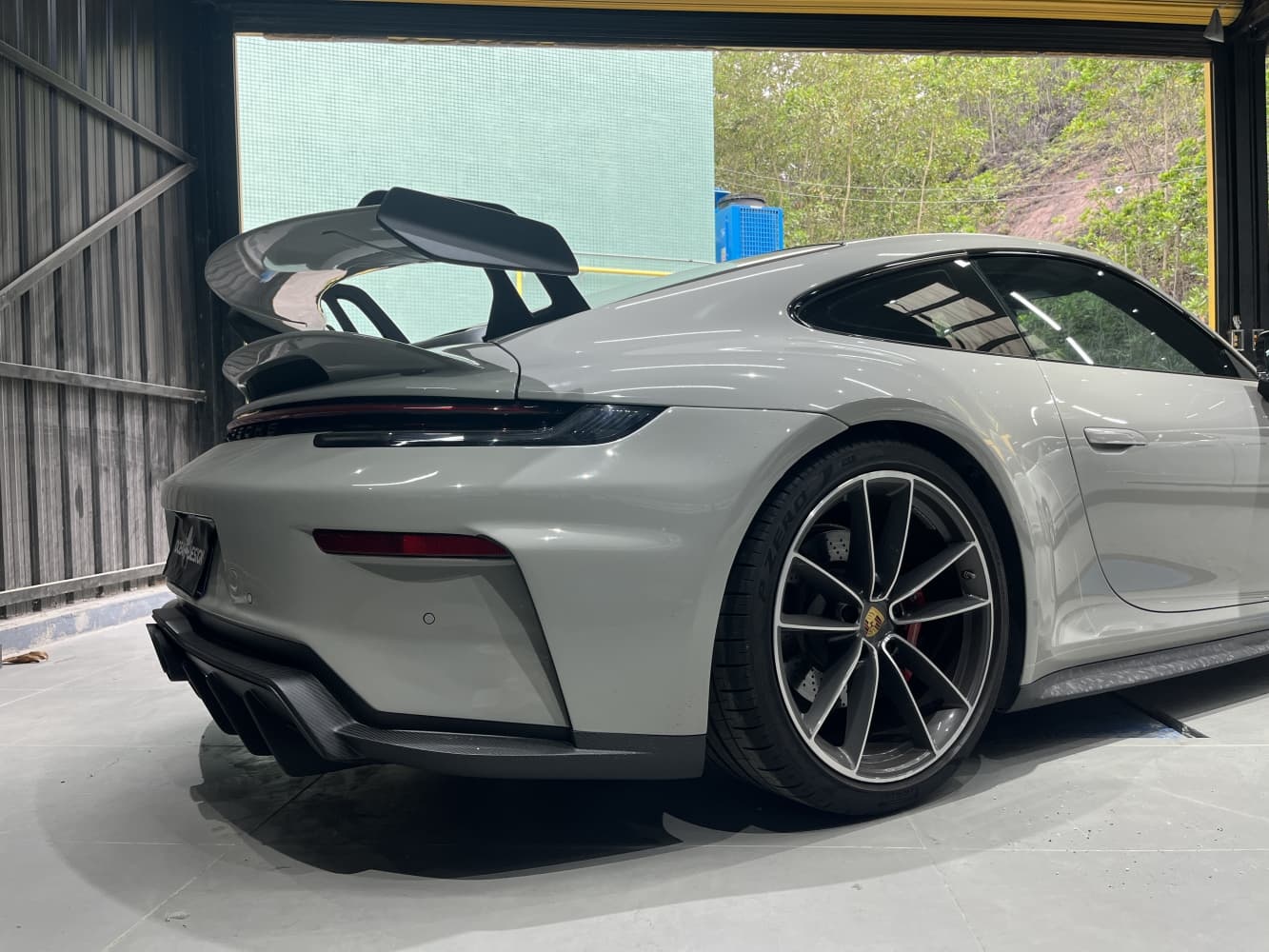 Porsche 992.1/992.2 Rear Bumper Set – Upgrade to 992.2 GT3 Style Dry Carbon Fiber