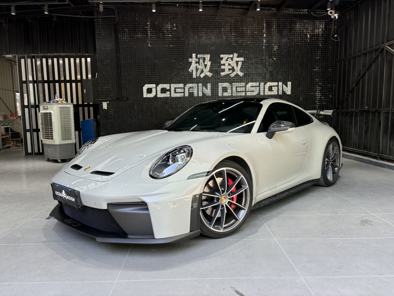 Porsche 992.1/992.2 Side Skirts – Upgrade to 992.2 GT3 Style Dry Carbon Fiber