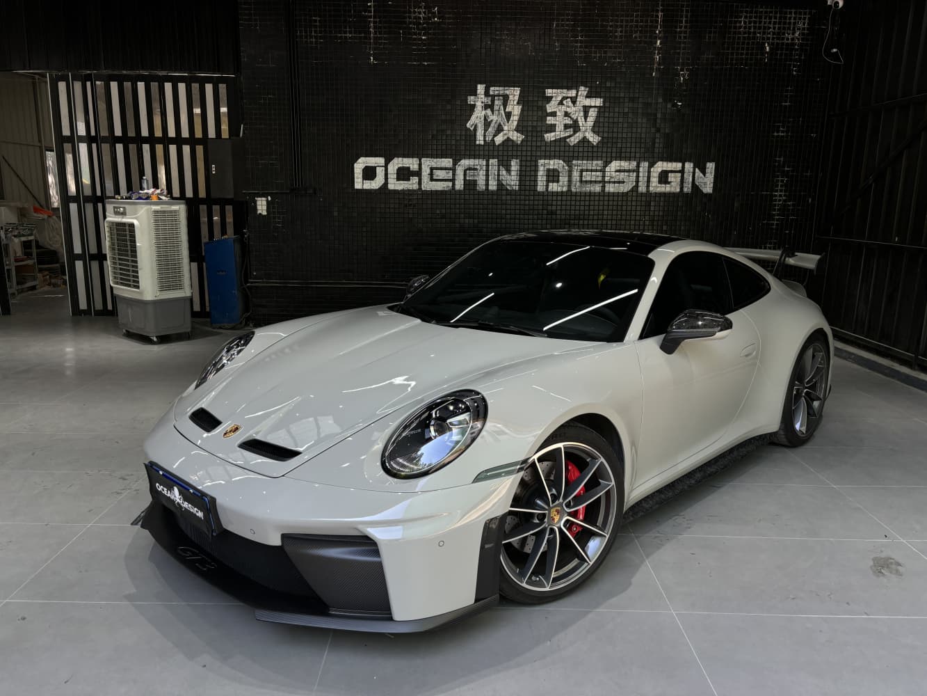 Porsche 992.1/992.2 Side Skirts – Upgrade to 992.2 GT3 Style Dry Carbon Fiber