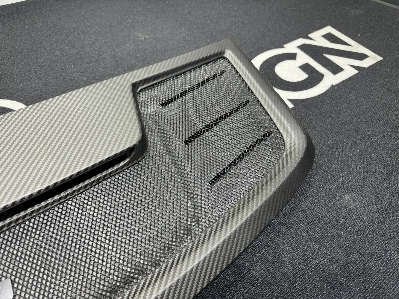 Porsche 992.1/992.2 Wagon Hood – Upgrade to 992.2 GT3 Style Dry Carbon Fiber