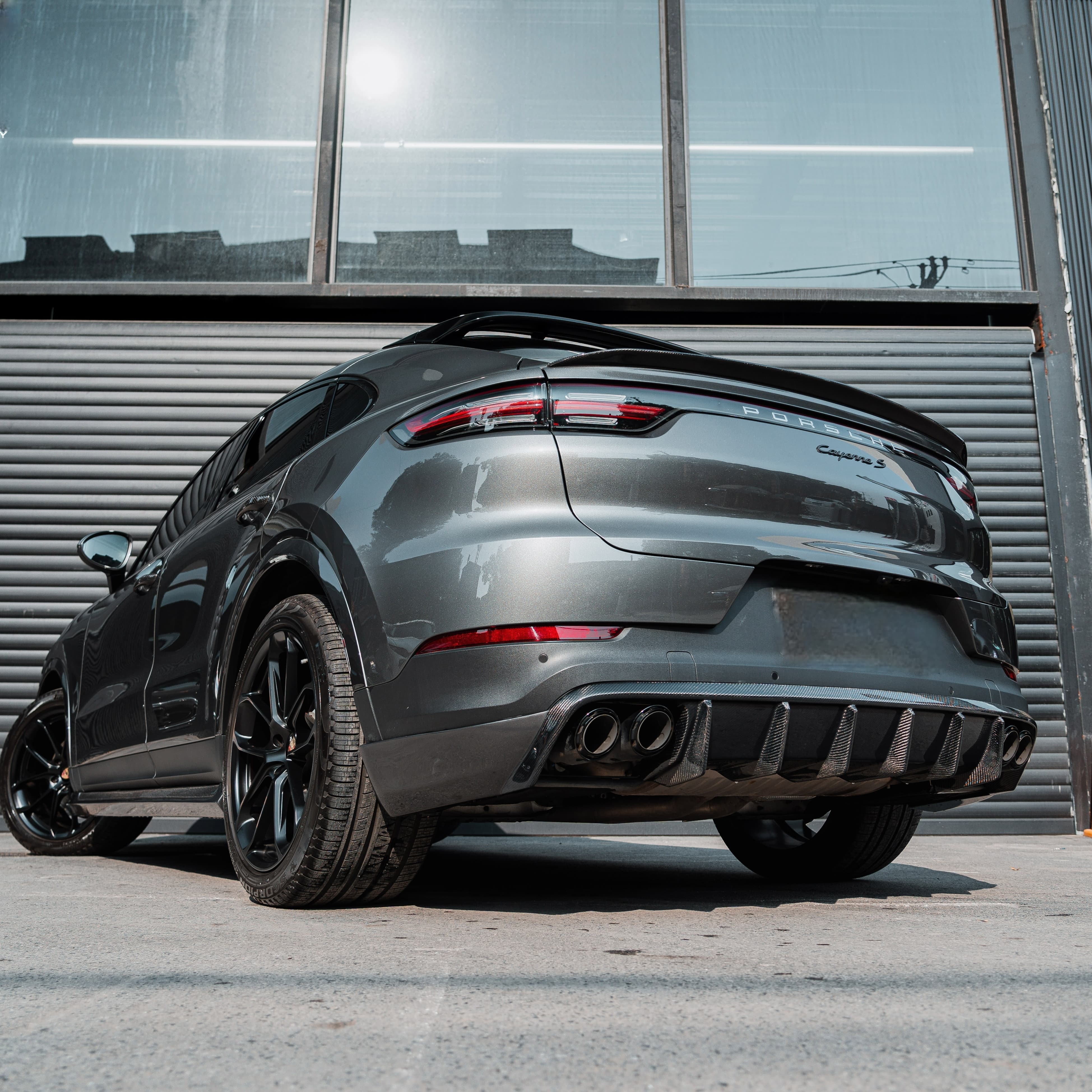 2018-2023 Porsche Cayenne 9Y0.1 Rear Diffuser Dry Carbon Fiber OD Style Bodykit