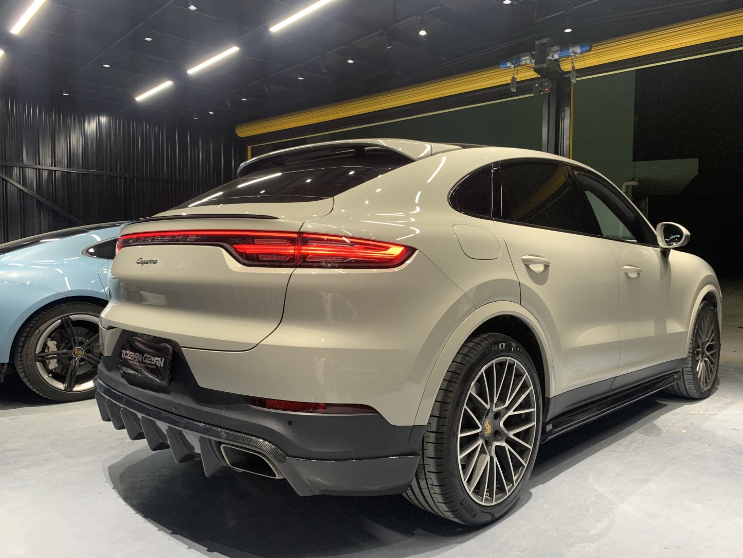 2018-2023 Porsche Cayenne 9Y0.1 Rear Diffuser Dry Carbon Fiber OD Style Bodykit
