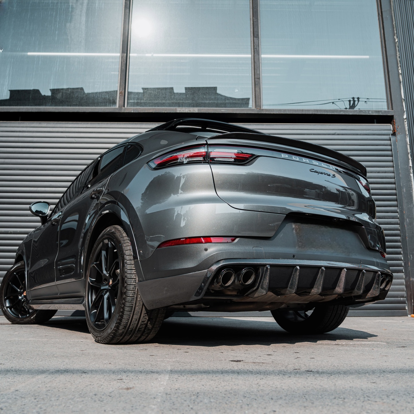 2018-2023 Porsche Cayenne 9Y0.1 Rear Diffuser Dry Carbon Fiber OD Style Bodykit