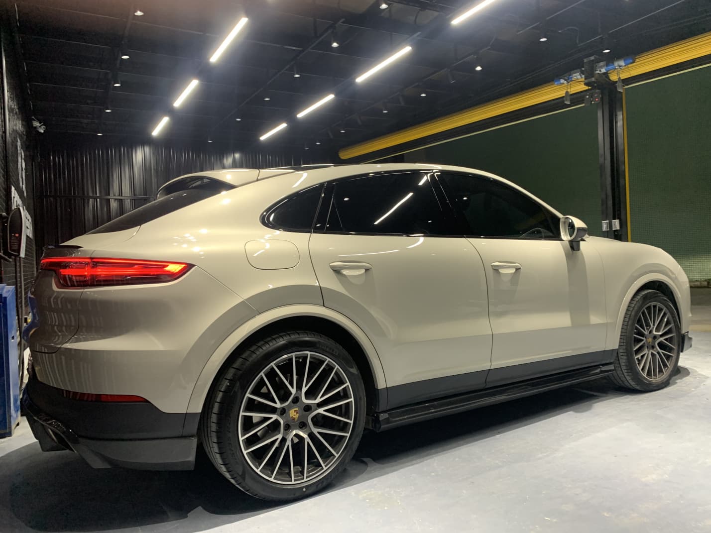 2018-2023 Porsche Cayenne 9Y0.1 Side Skirts Dry Carbon Fiber OD Style Bodykit