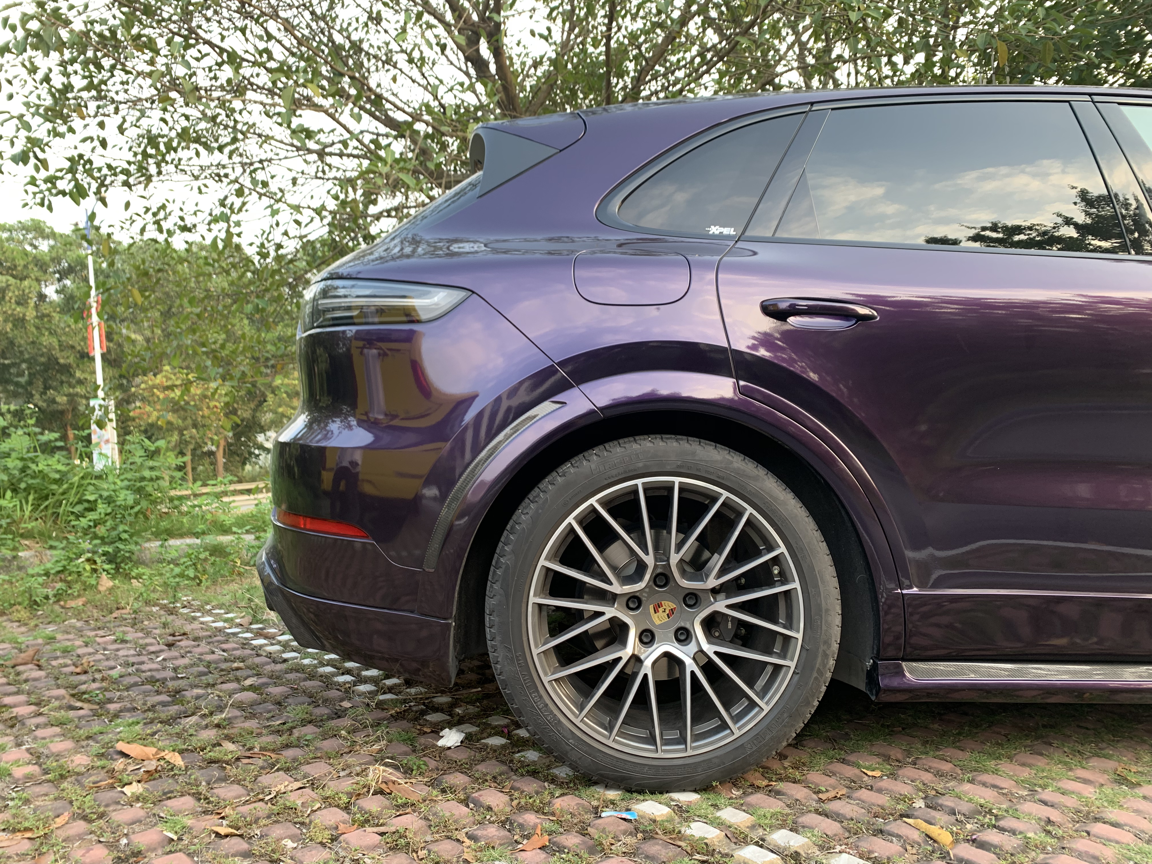 2018-2023 Porsche Cayenne 9Y0.1 OD Style Wheel Arch Trims with Outer Door Panels Dry Carbon